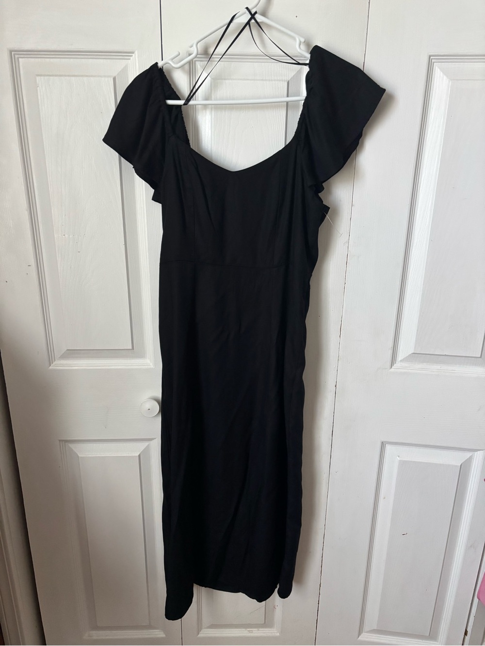 Old Navy Black Flutter-Sleeve Midi Dress
